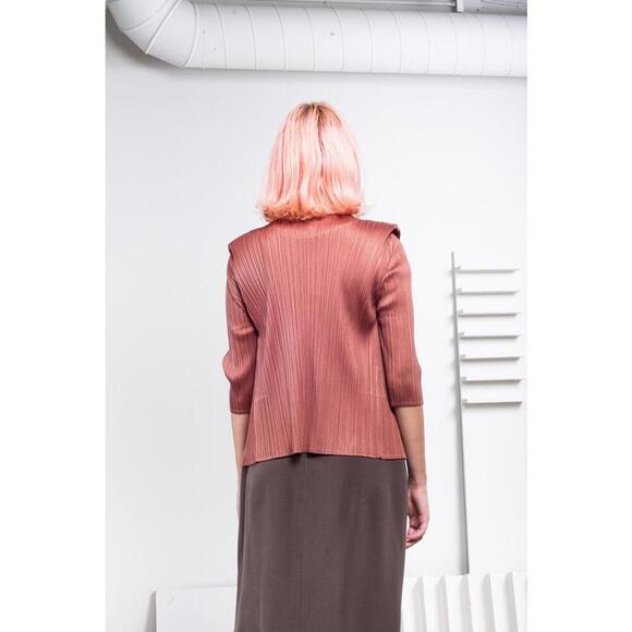 Issey Miyake Rust Pleated Cardigan - Picture 3 of 3